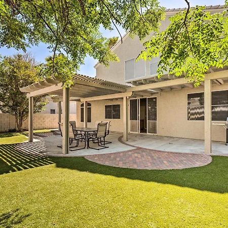 A Beautiful House With Hot Tub, Grill & Games! Villa Лас Вегас Екстериор снимка